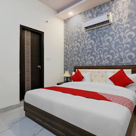 Hotel O Sangeet Faridábád Kültér fotó