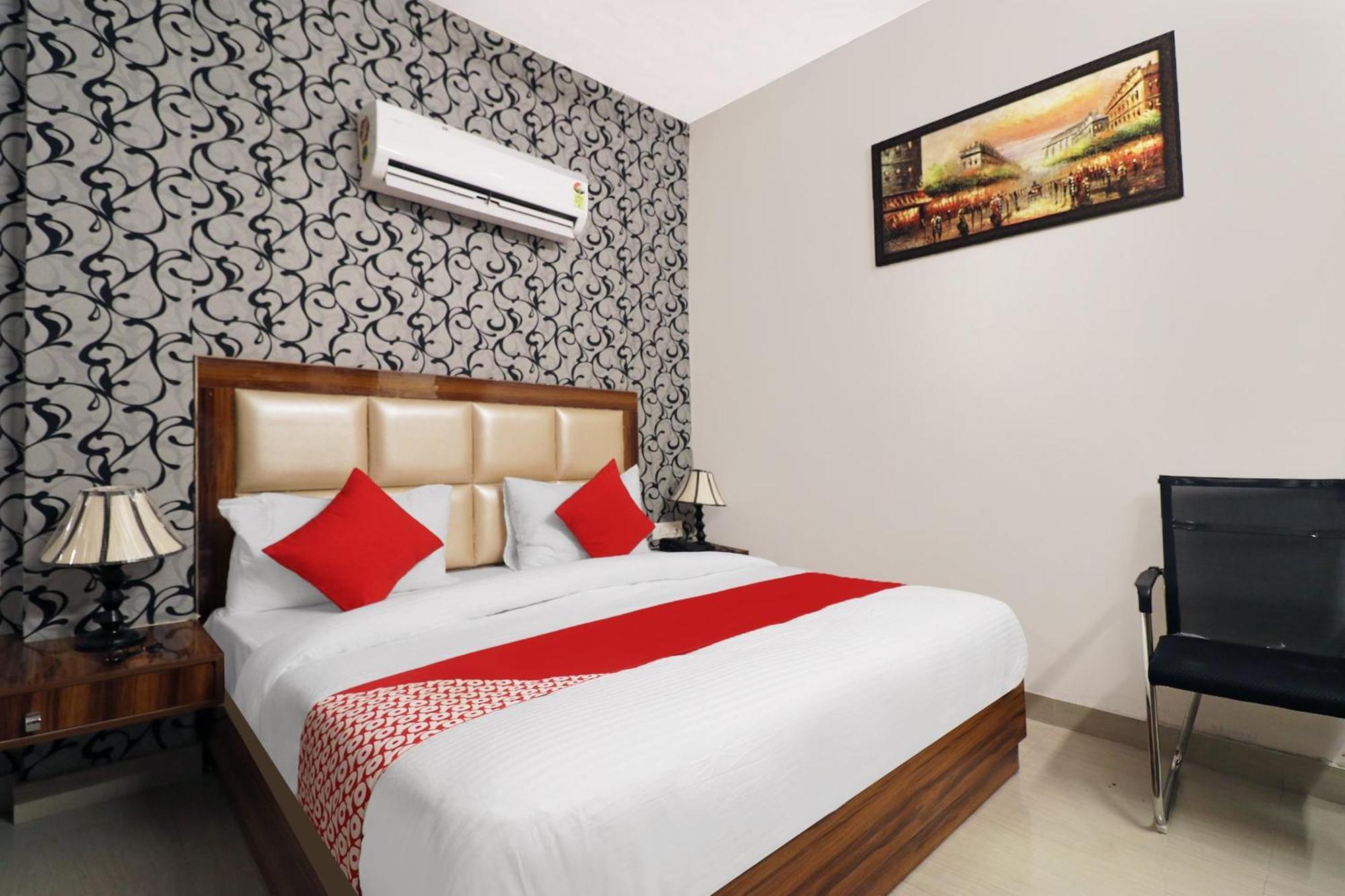Hotel O Sangeet Faridábád Kültér fotó