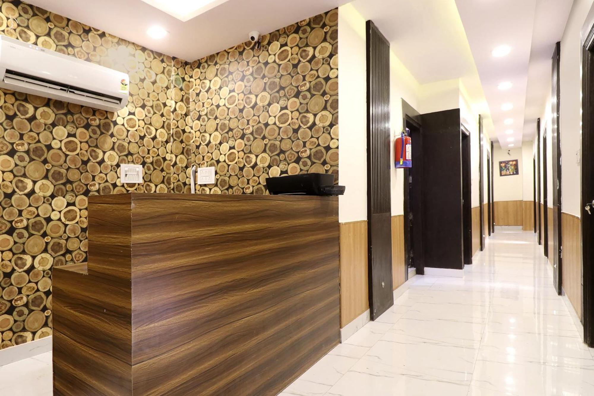 Hotel O Sangeet Faridábád Kültér fotó