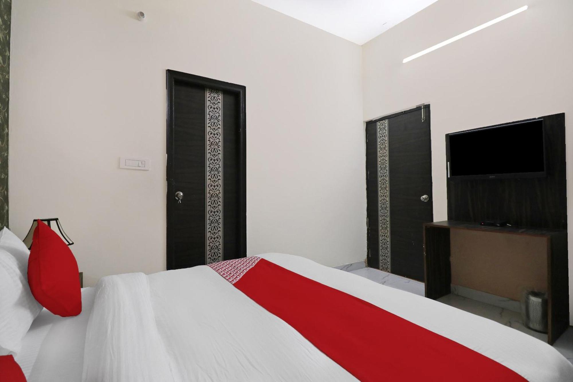 Hotel O Sangeet Faridábád Kültér fotó
